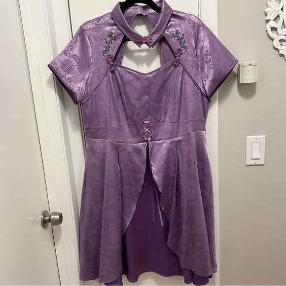 Disney Alice Through The Looking Glass Alice Purple Dress Plus 18 Hot Topic - Picture 6 of 10